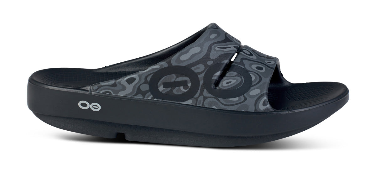 OOFOS Men&#39;s OOahh Sport Slide - Black Water Camo