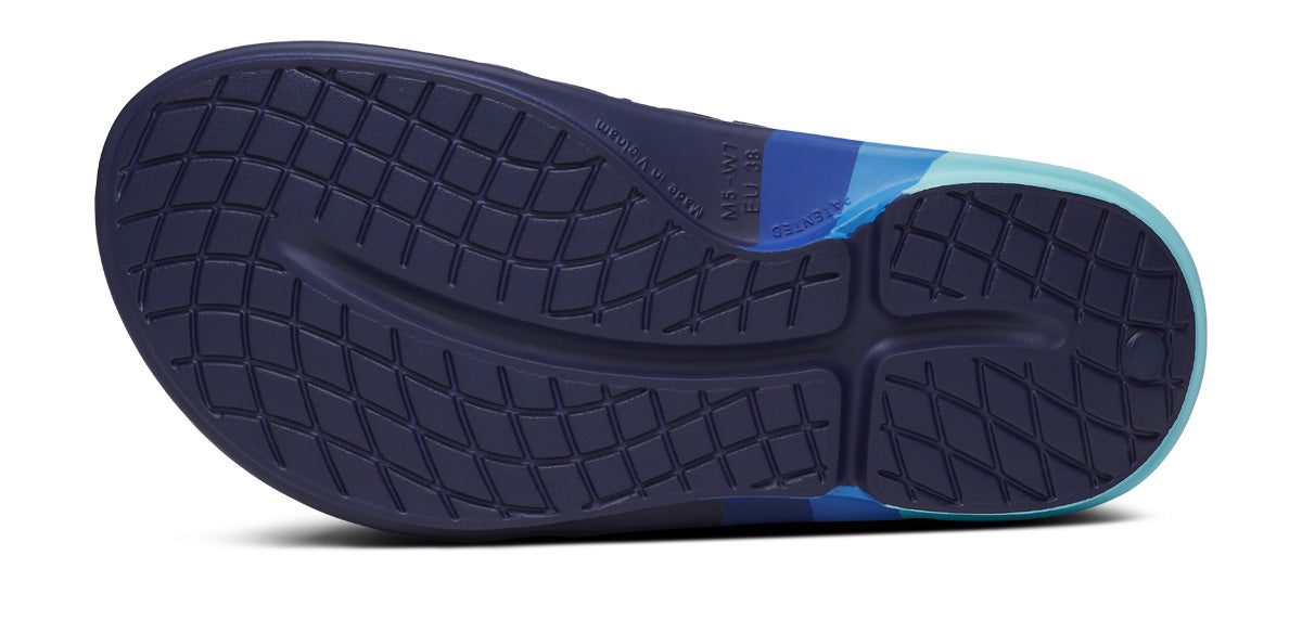 OOFOS Women&#39;s OOahh Sport Flex LTD Edition Slide - Sky Rally