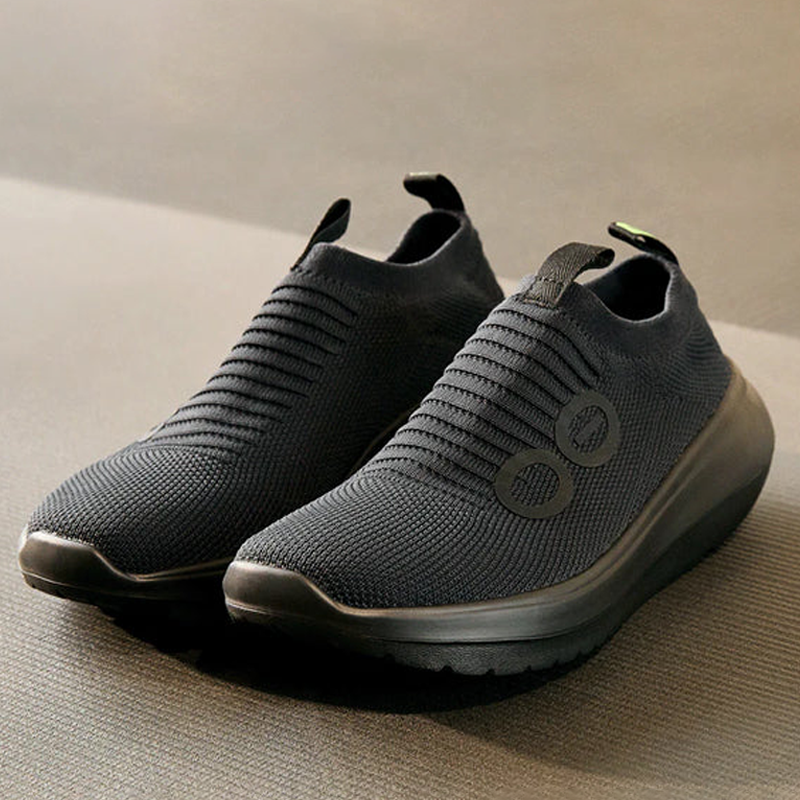 OOFOS Women's OOmy Zen - Black