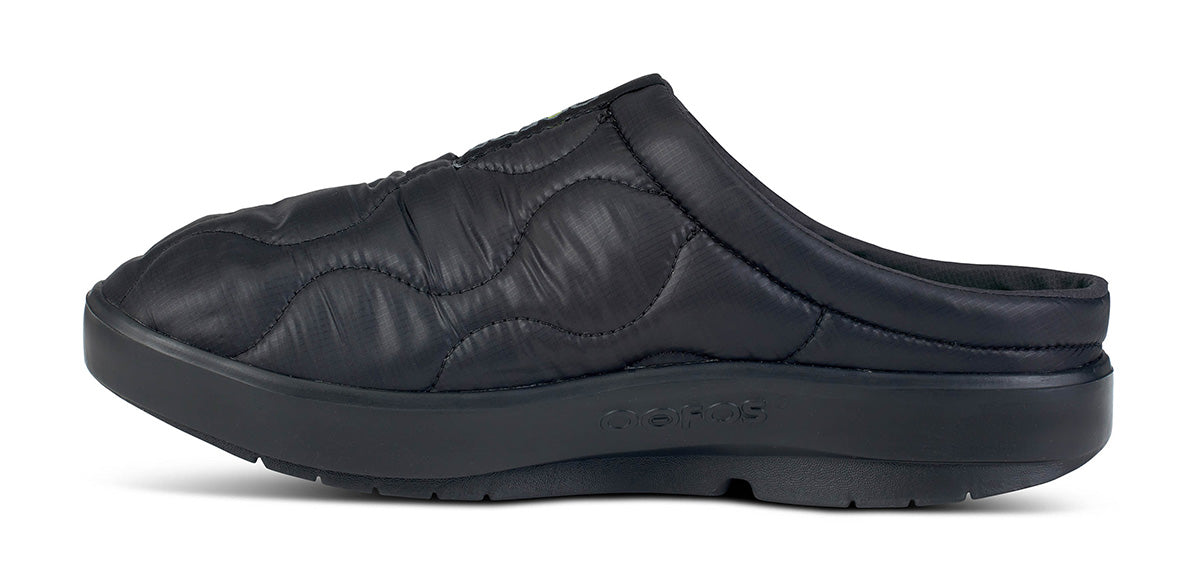OOFOS Women&#39;s OOmg OOcoozie Thermo Mule - Black
