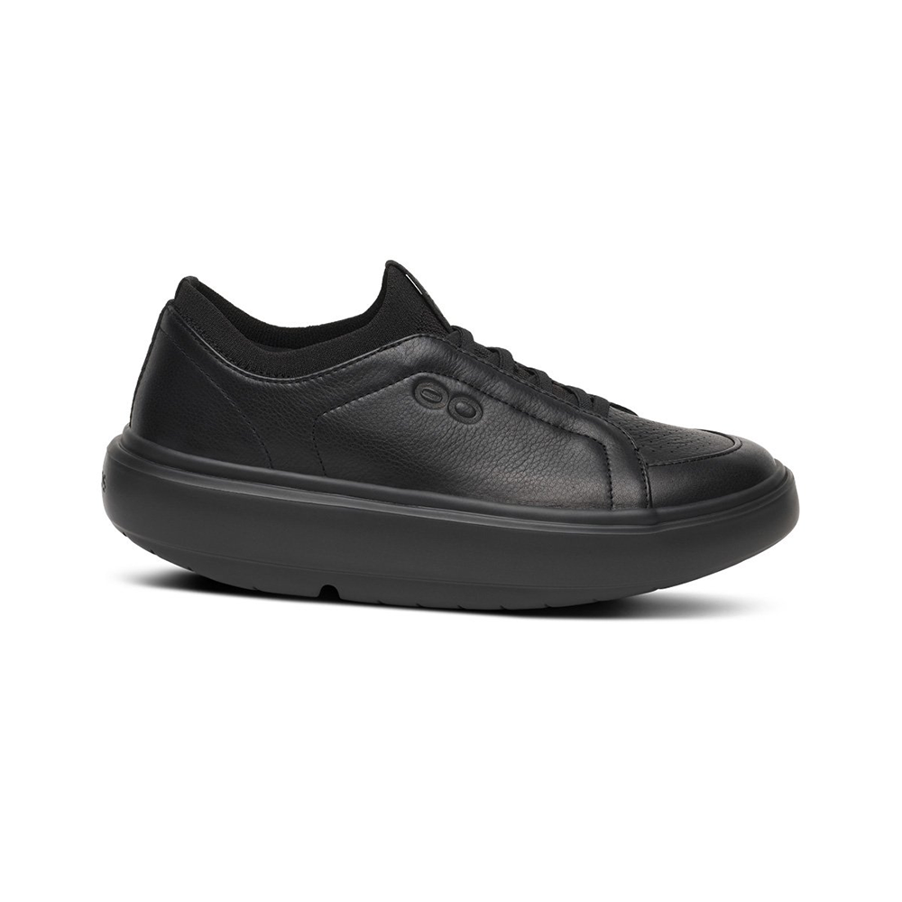 OOFOS Women's OOmg Club Plus - Black