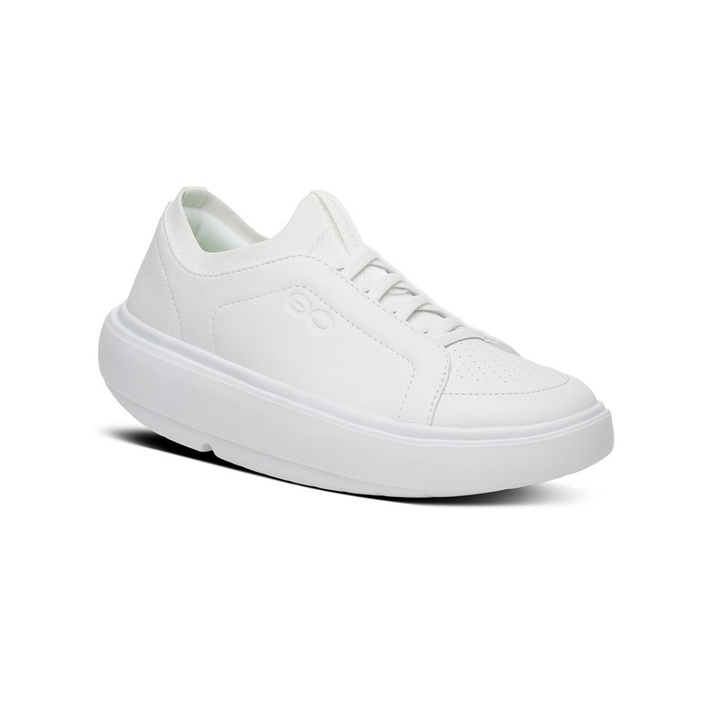 OOFOS Women's OOmg Club Plus - White