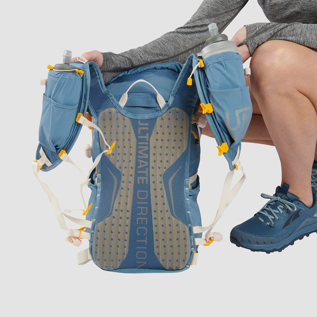 Ultimate Direction FastpackHER 30 2.0 Women&#39;s Running Backpack
