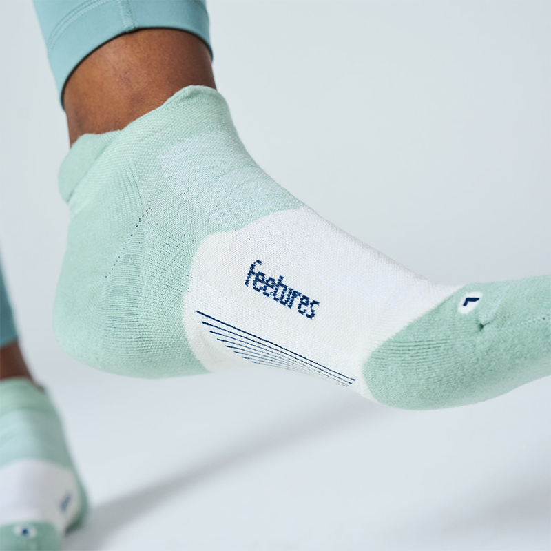Feetures Merino 10 Cushion Tab Socks