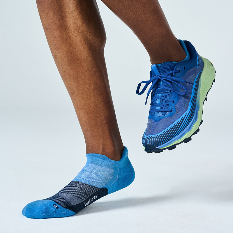 Feetures Merino 10 Cushion Tab Socks
