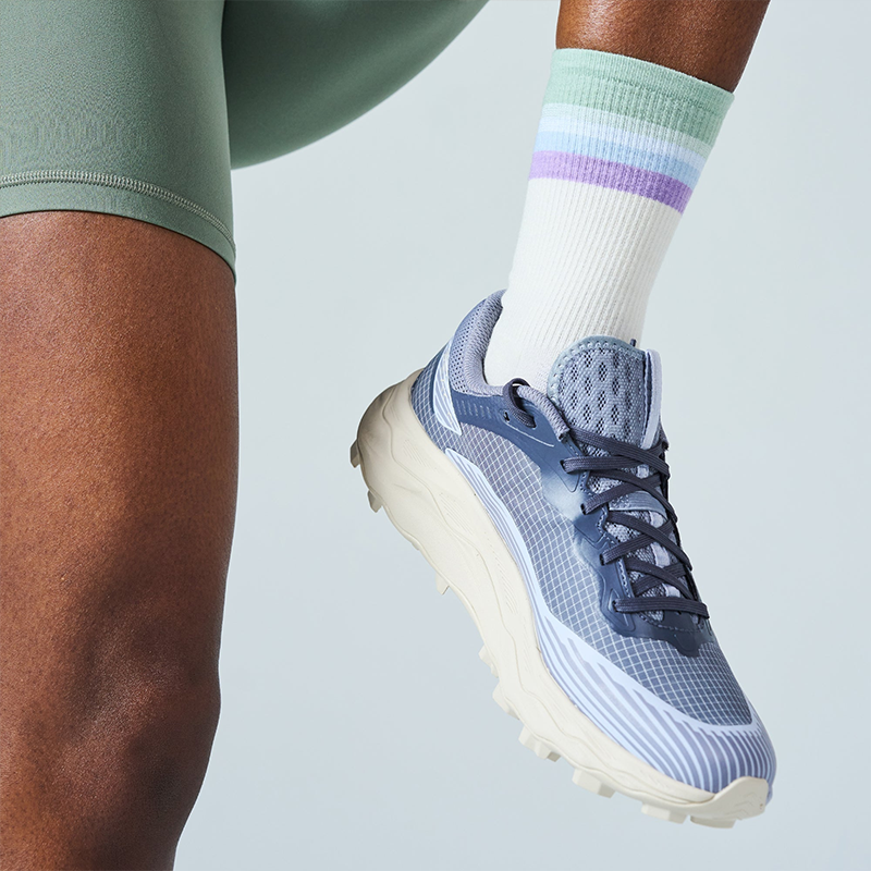 Feetures Merino 10 Max Cushion Mini Crew
