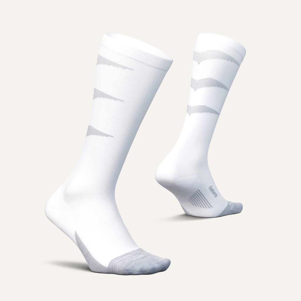 Feetures Graduated Compression Light Cushion Knee High Socks