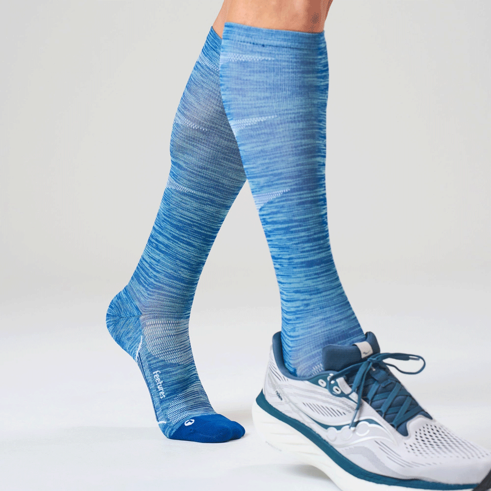 Feetures Graduated Compression Light Cushion Knee High Socks