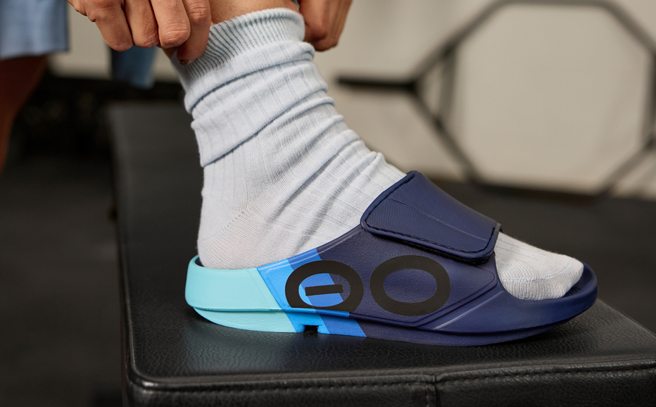 OOFOS Women&#39;s OOahh Sport Flex LTD Edition Slide - Sky Rally